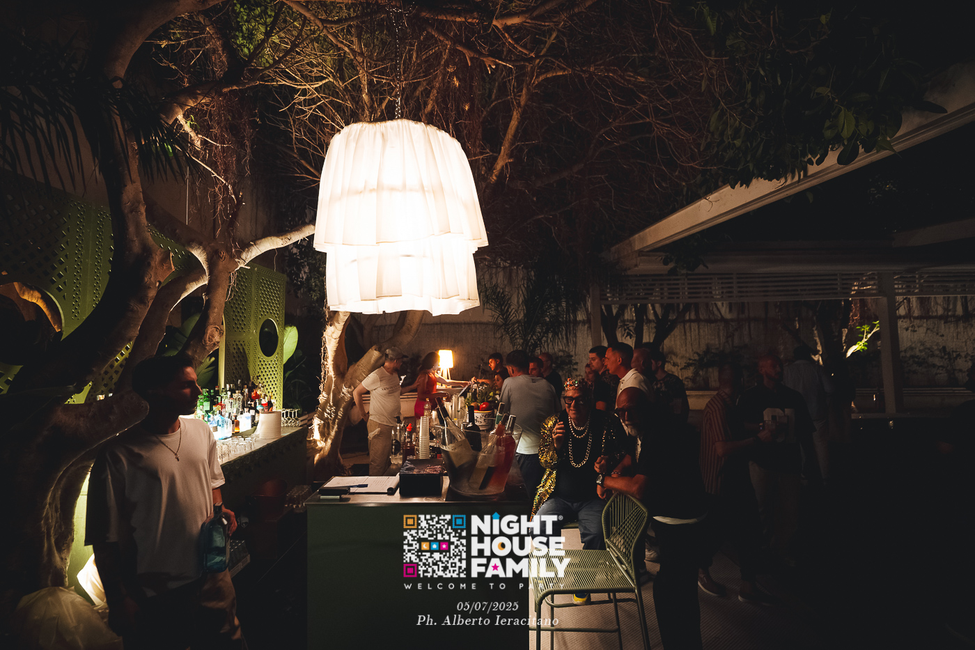 barbaratuckercalaviola ()