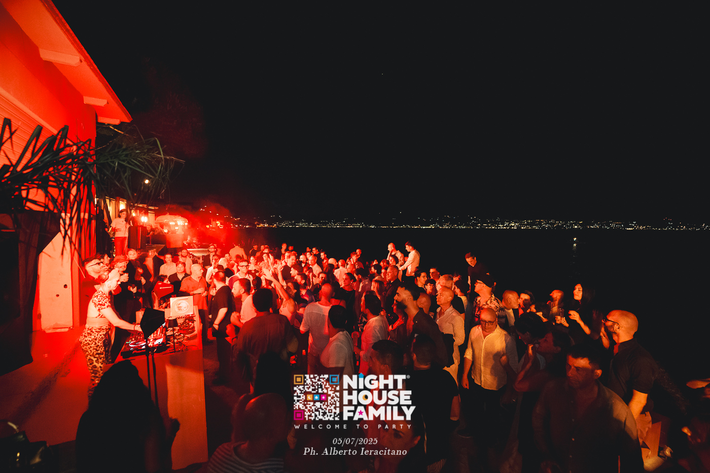 barbaratuckercalaviola ()