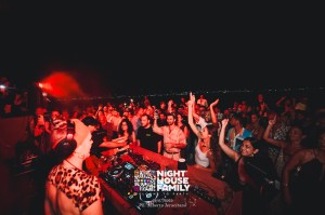 barbaratuckercalaviola ()