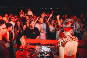 barbaratuckercalaviola ()