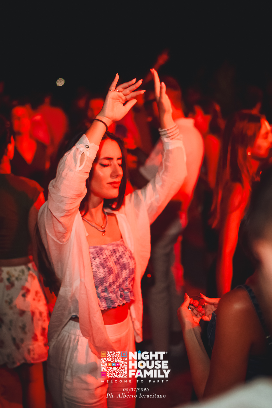 barbaratuckercalaviola ()