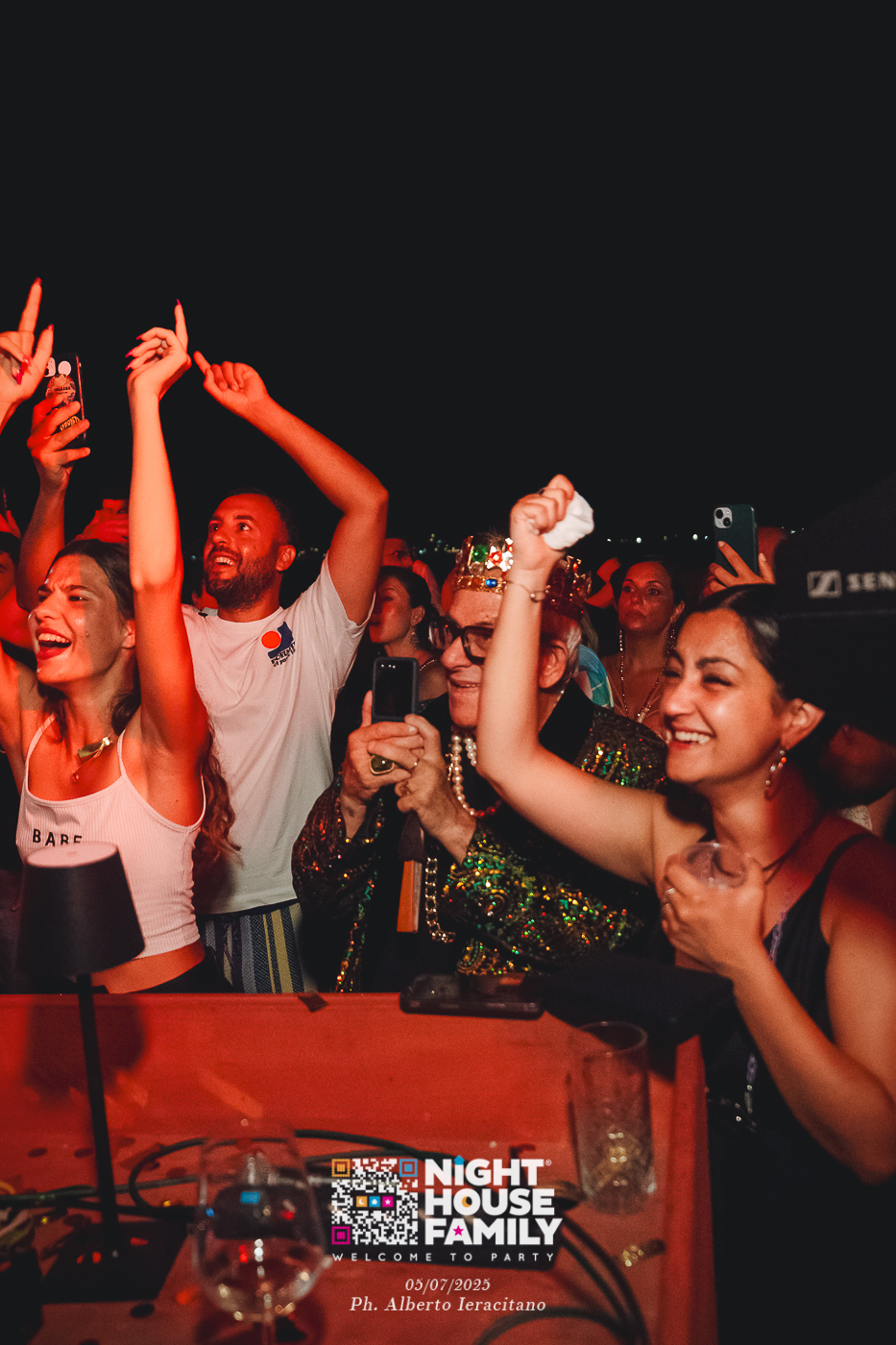 barbaratuckercalaviola ()