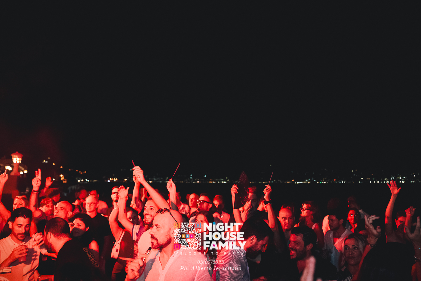 barbaratuckercalaviola ()