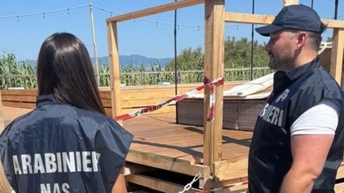 Reggio, sequestrata area attrezzata con piscina: era priva di autorizzazioni e dei requisiti di sicurezza