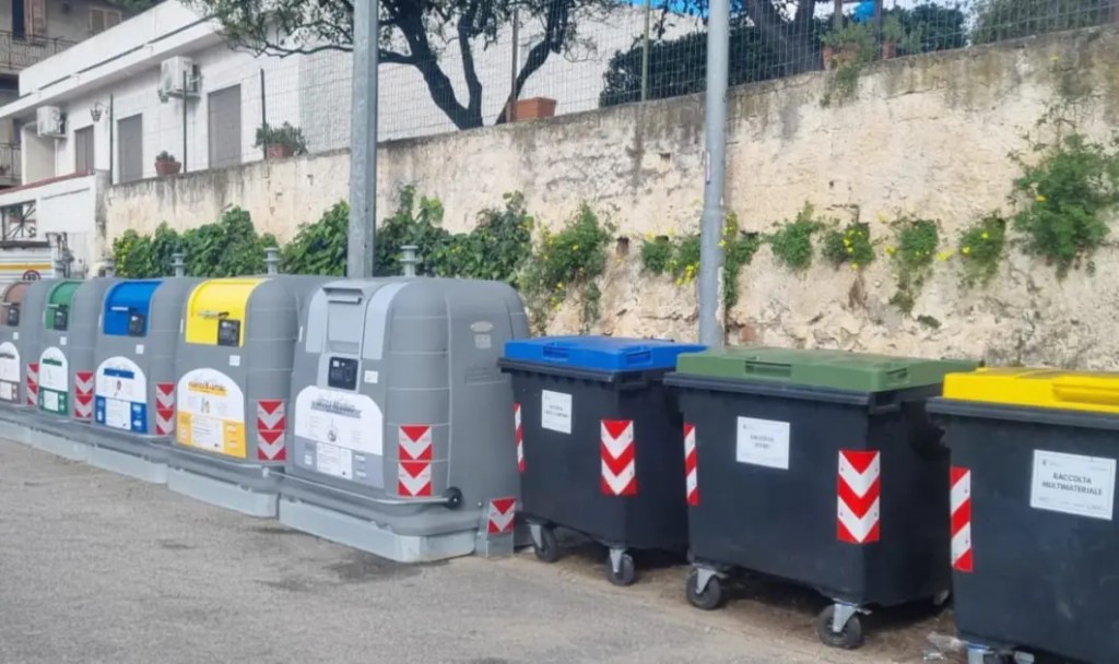 Raccolta rifiuti a Reggio, arrivano le Guardie Ambientali. Burrone: ‘Cittadini aiutateci’