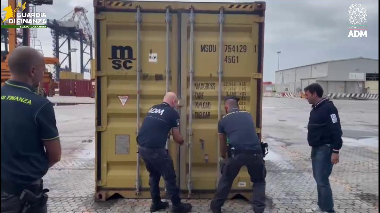 guardia finanza droga porto gioia tauro