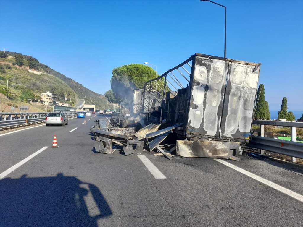 incendio camion a