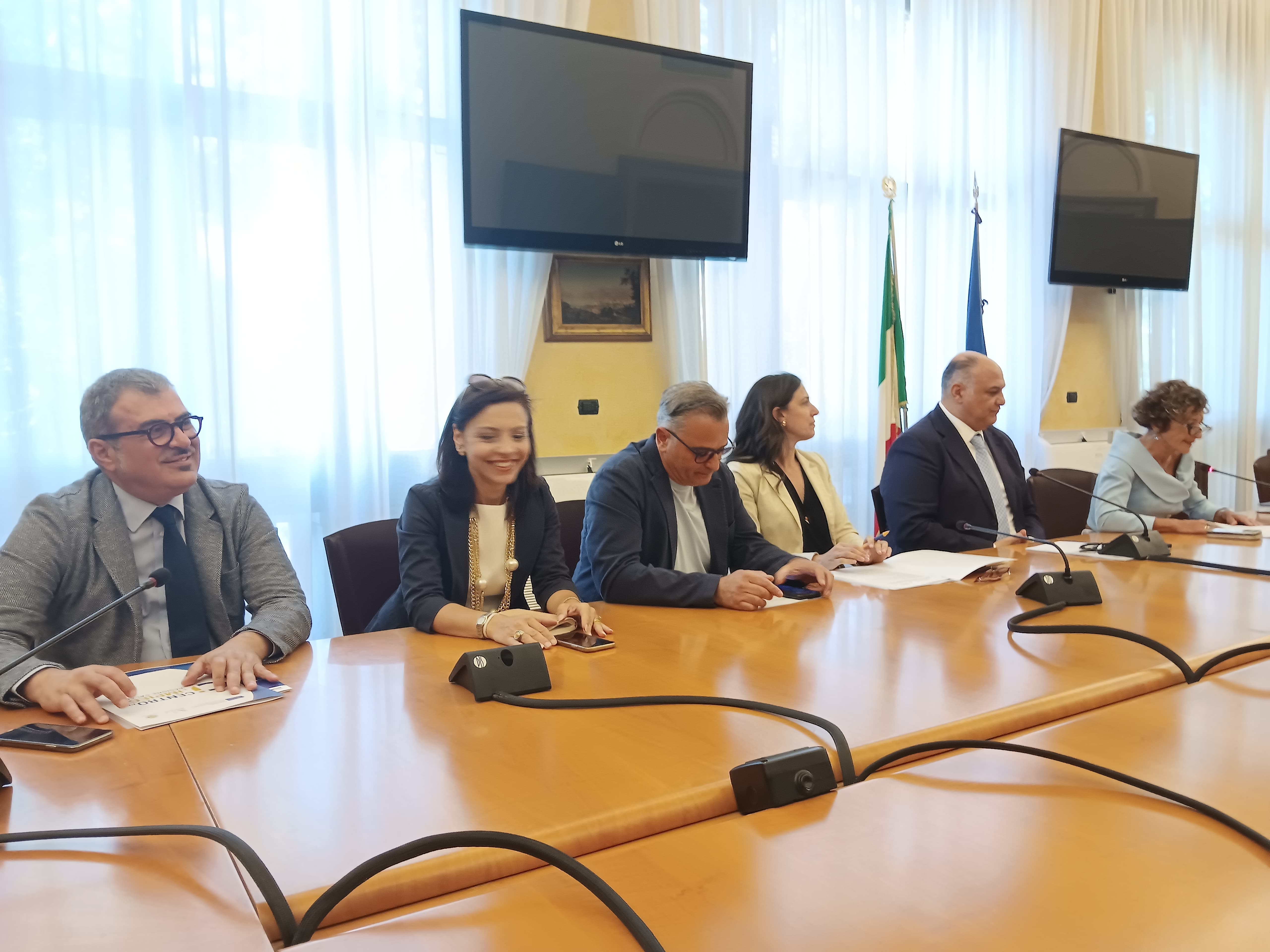 incontro prefettura ()