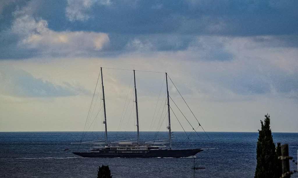 koru yatch