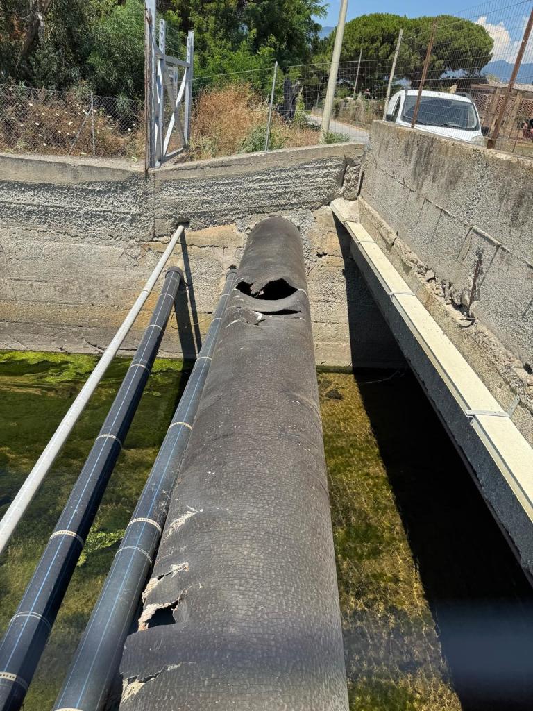 liquami mare occhiuto lamezia terme ()