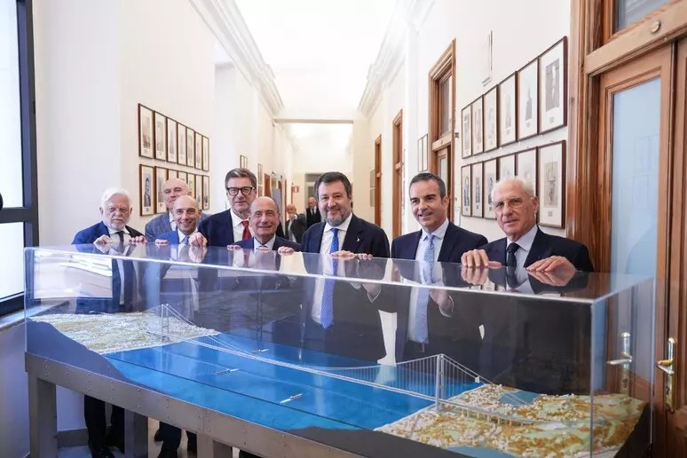 ponte sullo stretto accordo mit