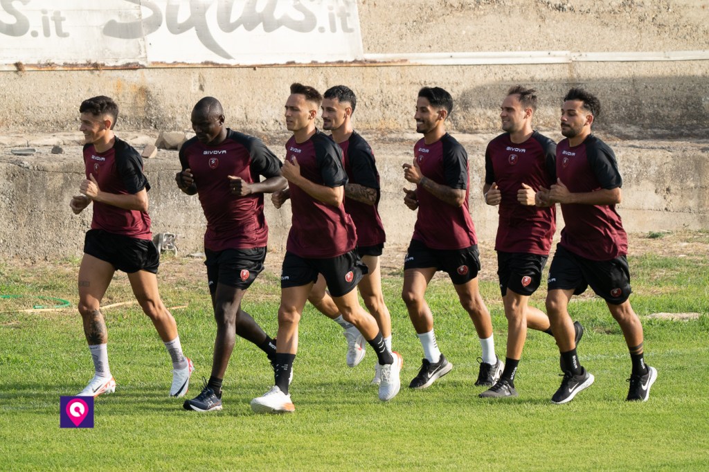 Reggina: Trocini punta sulla forza delle corsie esterne in attesa della… ciliegina