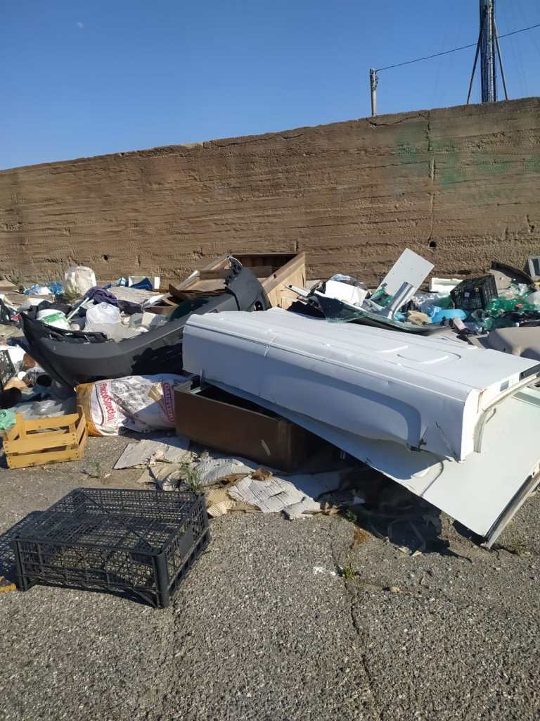 via carrera segnalazione degrado ()