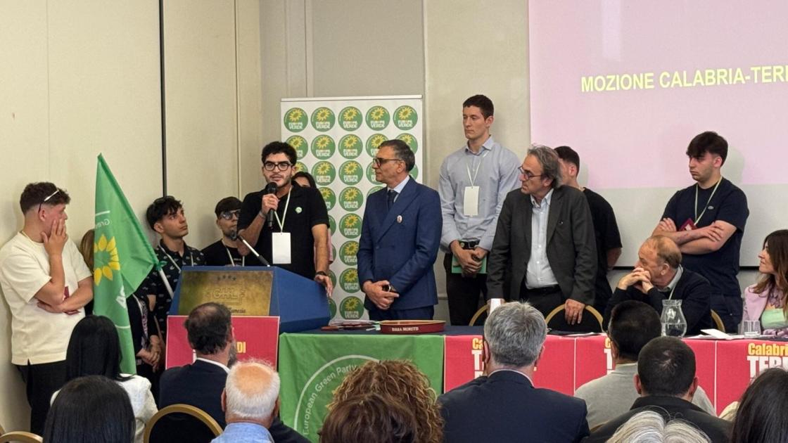 Regionali, Campana (AVS): ‘Liberare la Calabria dal più becero cdx della storia repubblicana’