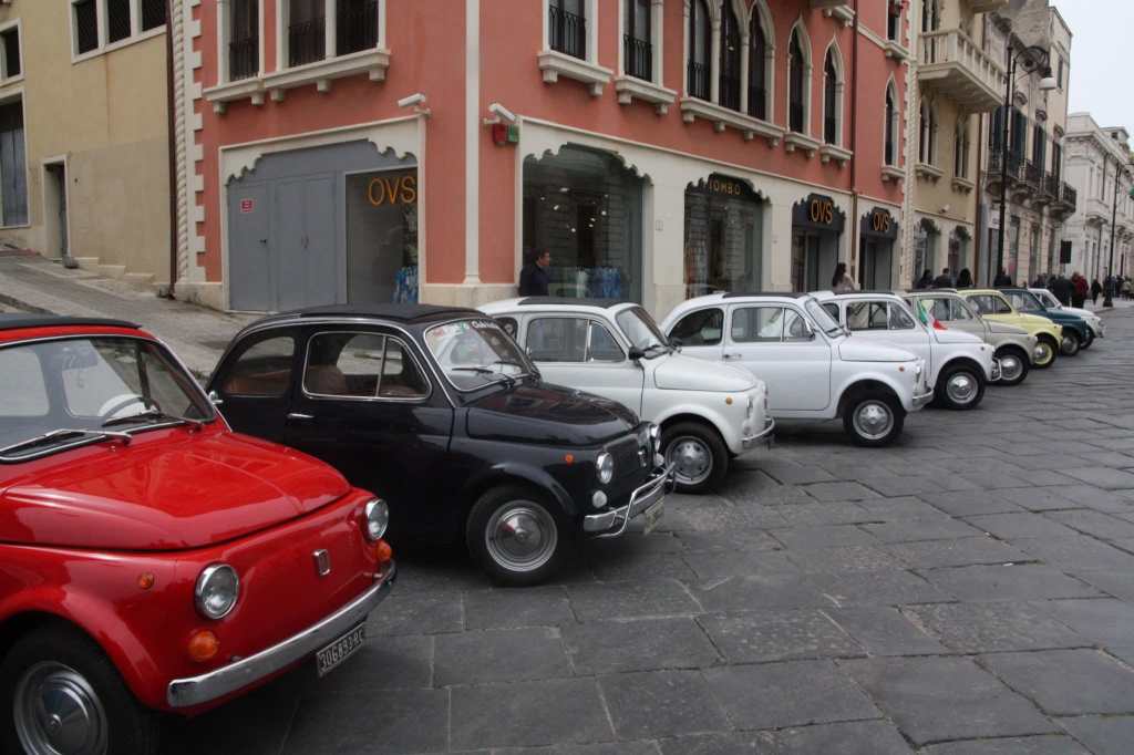 Reggio si appresta ad accogliere il 14° raduno ‘Fiat 500 Bronzi di Riace’