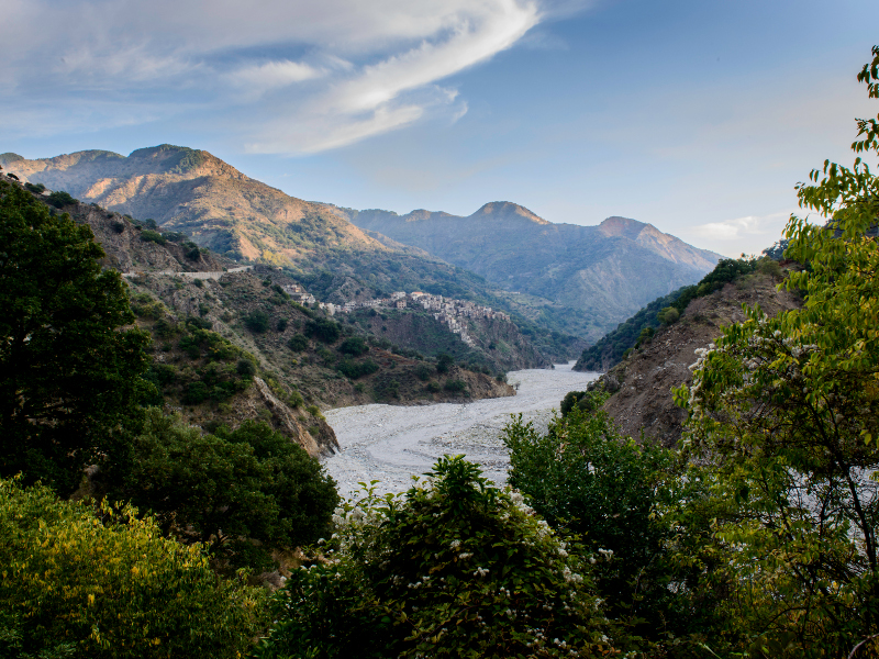 Aspromonte Geopark, alla scoperta della fiumara dell’Amendolea: tesoro UNESCO tra natura e storia