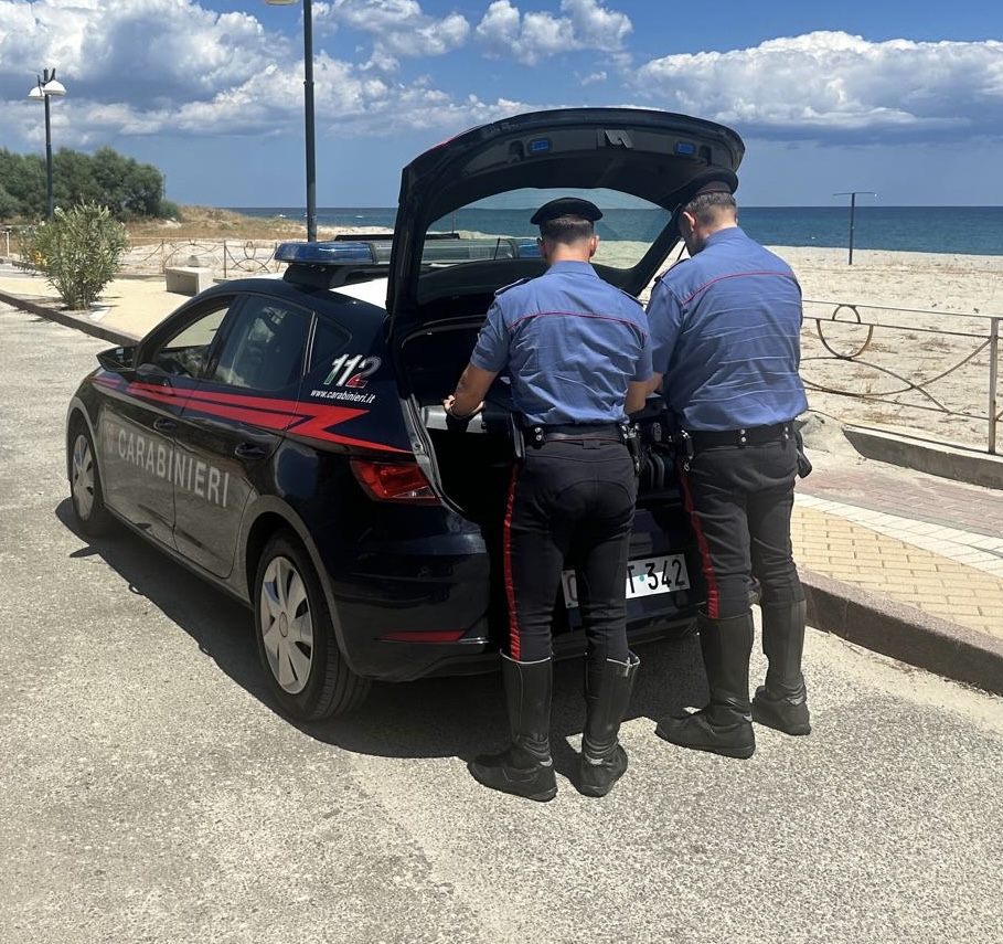 carabinieri Locri
