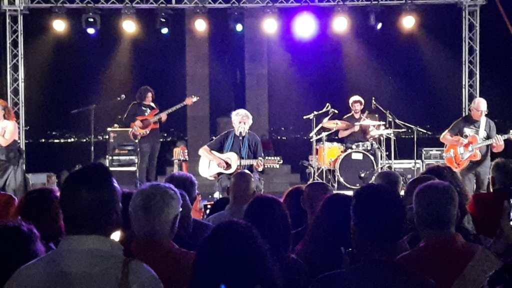 concerto eugenio bennato ()