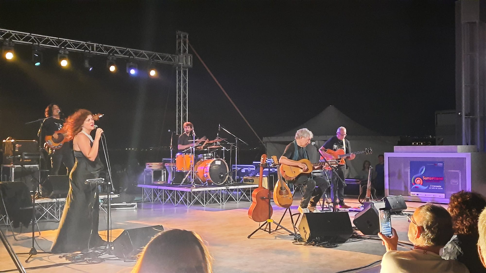 concerto eugenio bennato ()