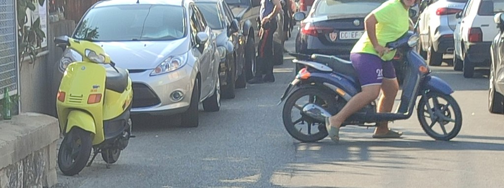 parcheggi selvaggi lazzaro ()