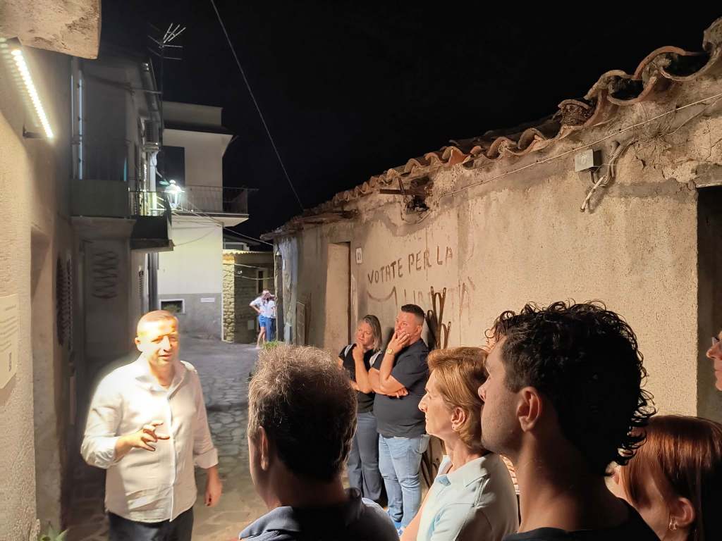 sotto i cieli dei borghi della Calabria Greca Kalabria Experience ()