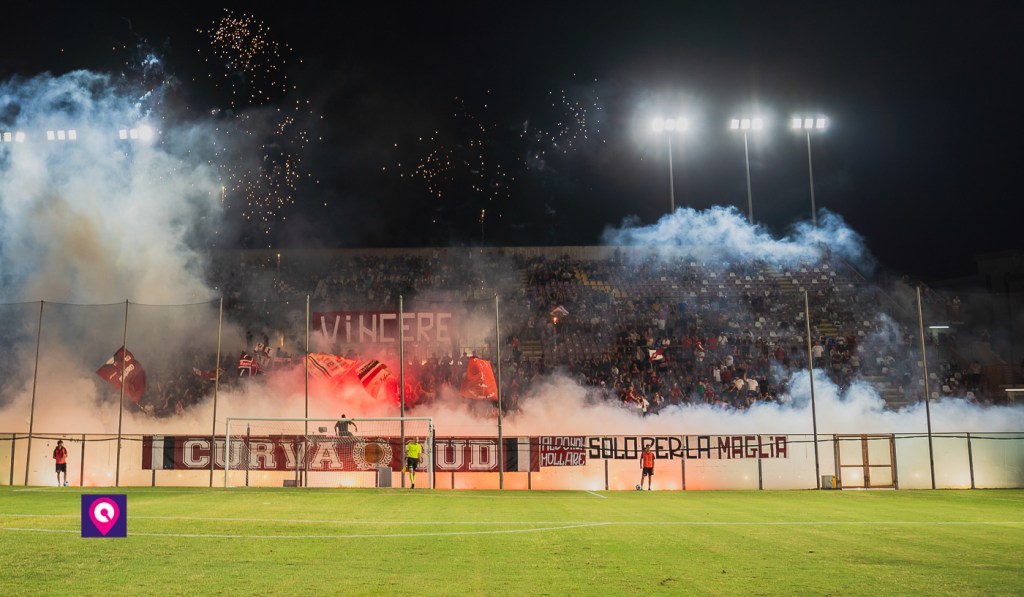 Curva Sud Tifosi Ultras Reggina ()