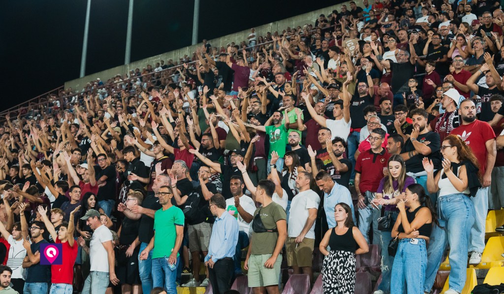 Curva Sud Tifosi Ultras Reggina ()
