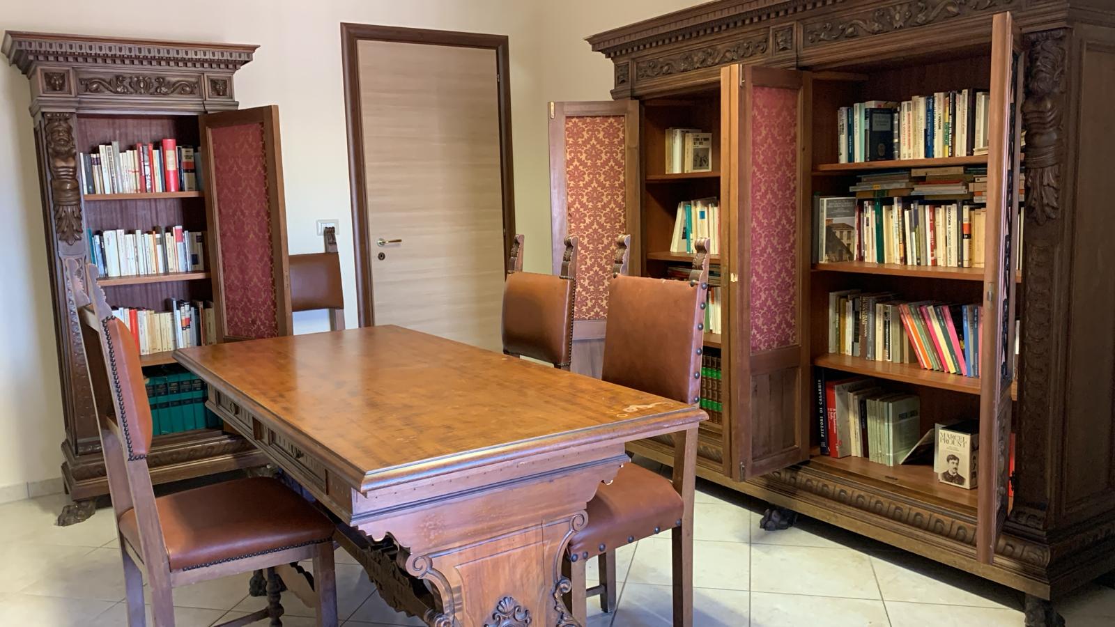 FOTO STUDIO E BIBLIOTECA DONATI ALLA FONDAZIOEN GIROLAMO TRIPODI