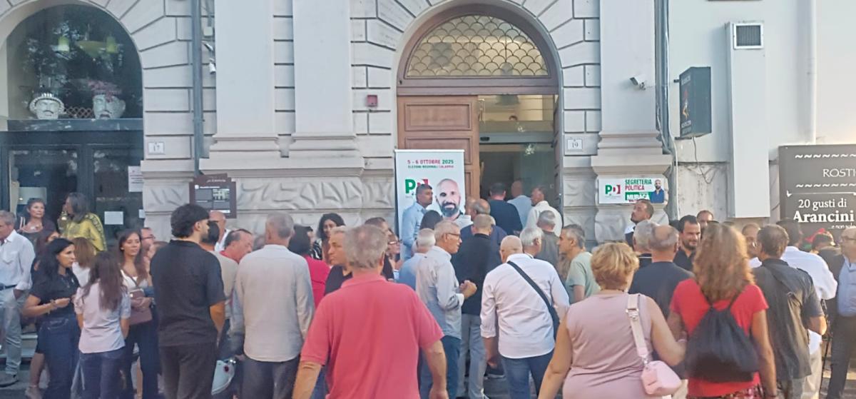Regionali, grande partecipazione all’inaugurazione della segreteria di Muraca