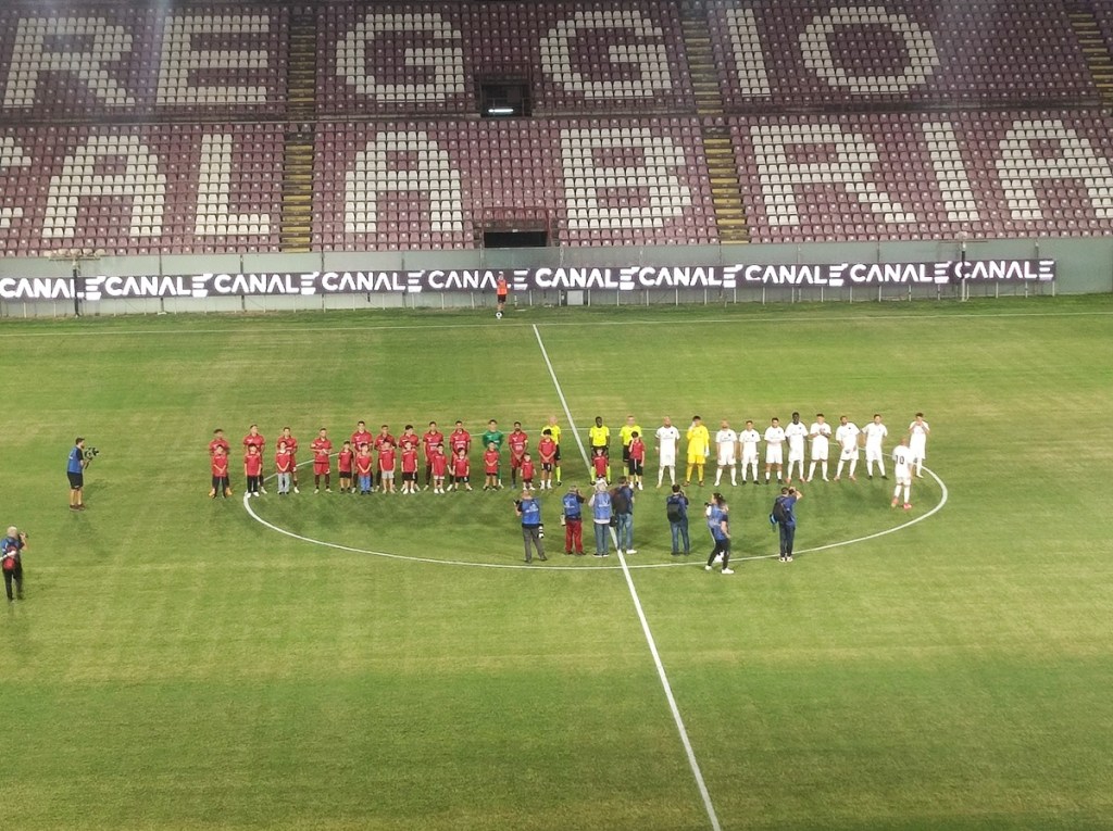 Reggina: sconfitta che pesa, contestazione dei tifosi, classifica che piange. Trocini a rischio?