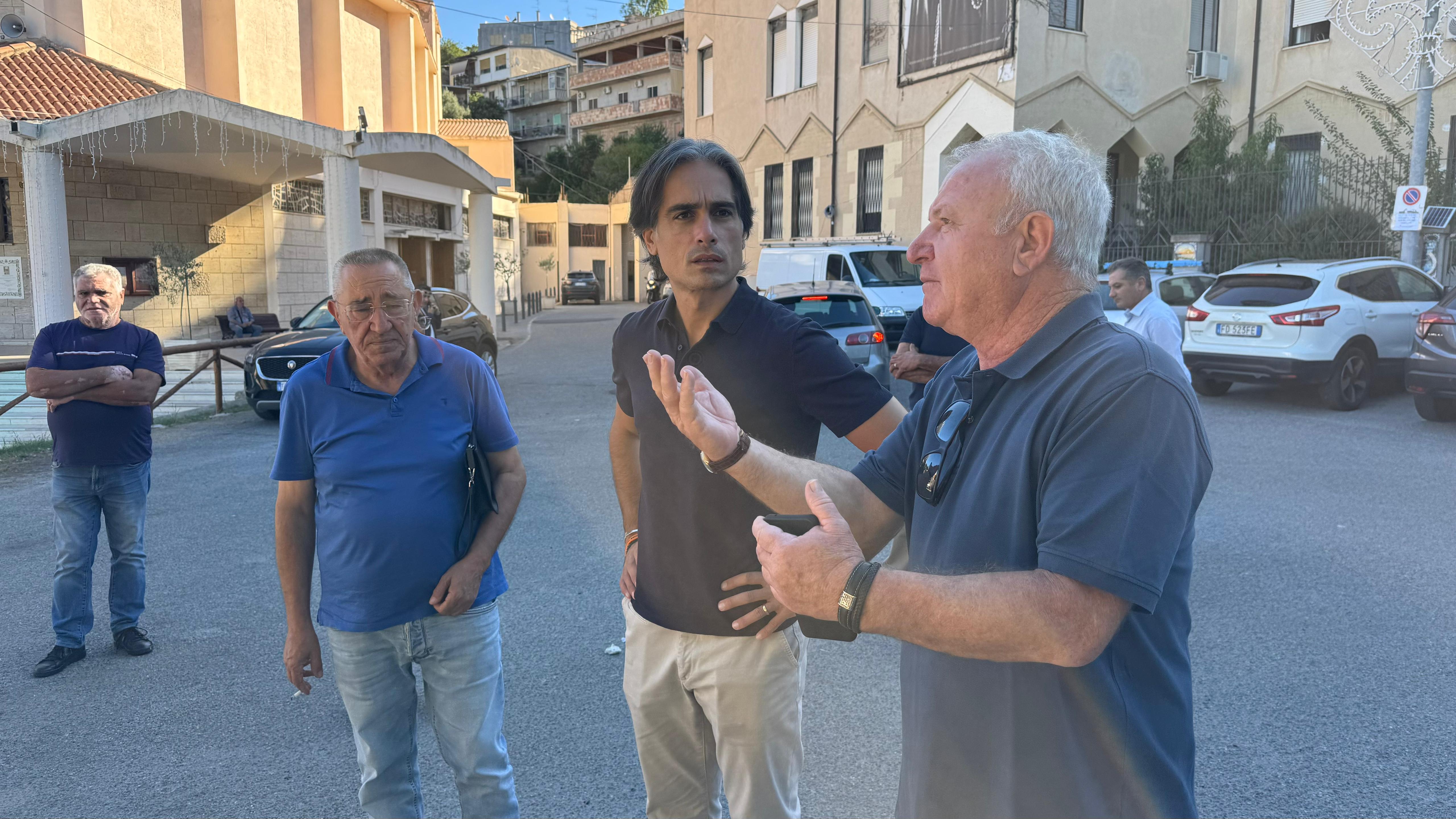 Sacra Effige della Madonna della Consolazione ()