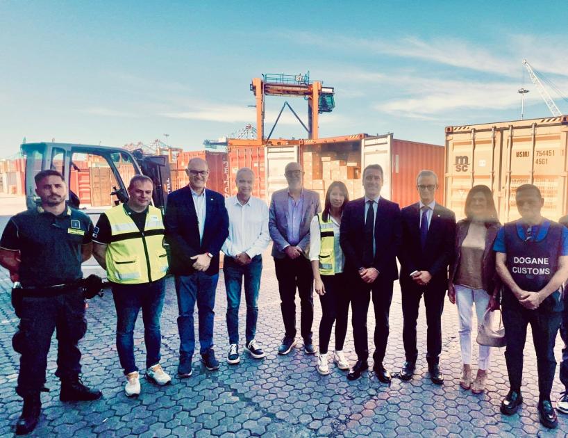 Porto di Gioia Tauro: Piacenza in visita alla Dogana per rafforzare i controlli sulle merci