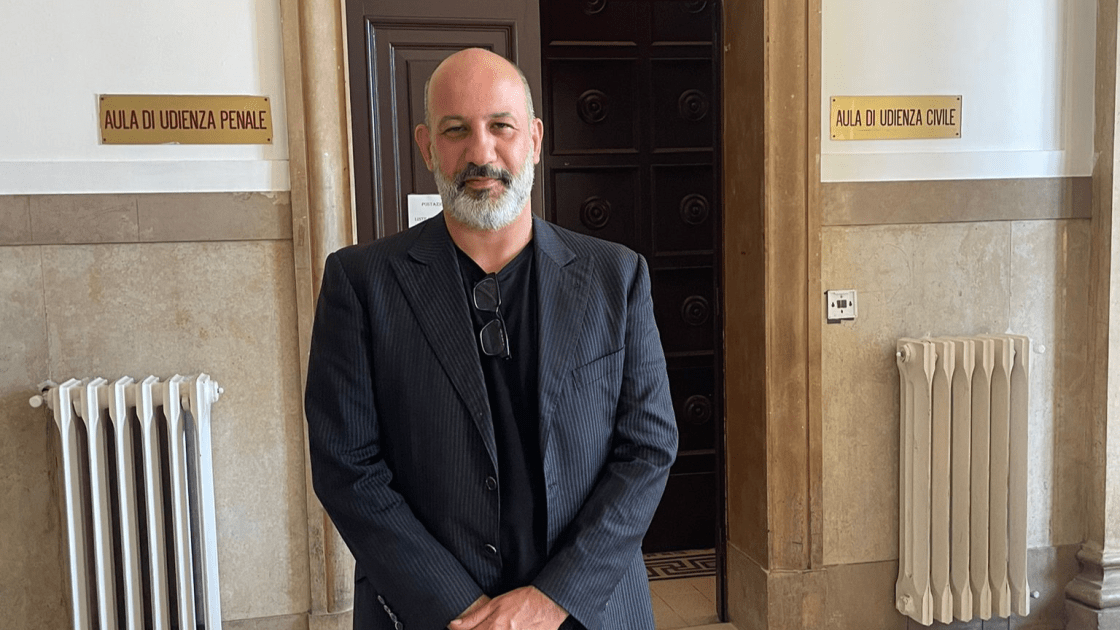 Regionali, Toscano sulla sanità: “Non hanno i soldi per i malati. Li trovano per le multinazionali”