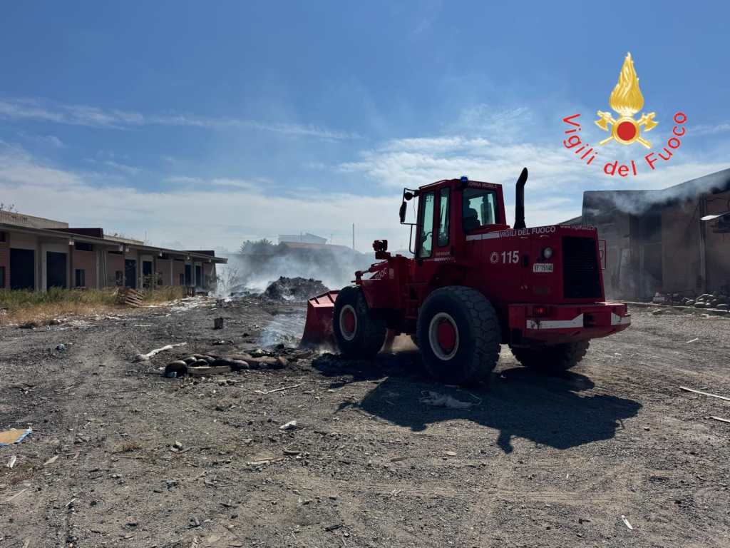 incendio mercato ortofrutticolo