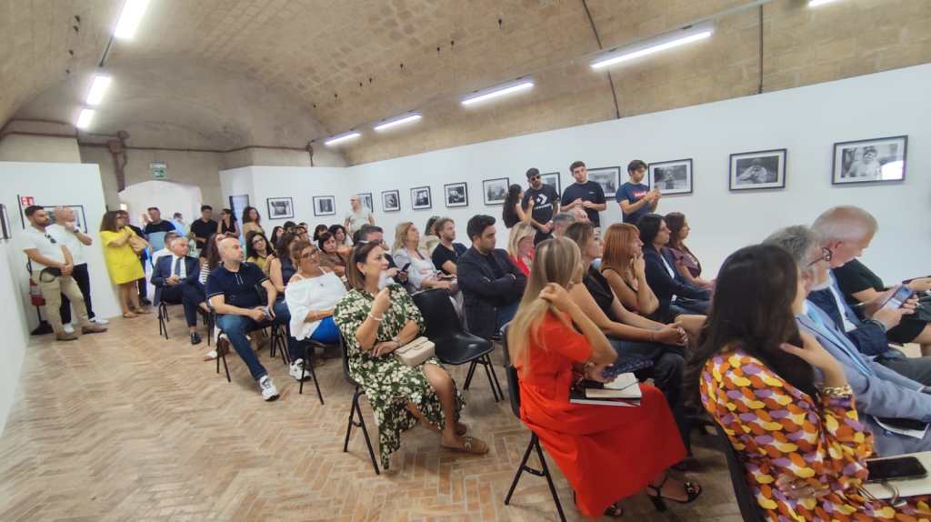 mostra volti poverta carcere ()