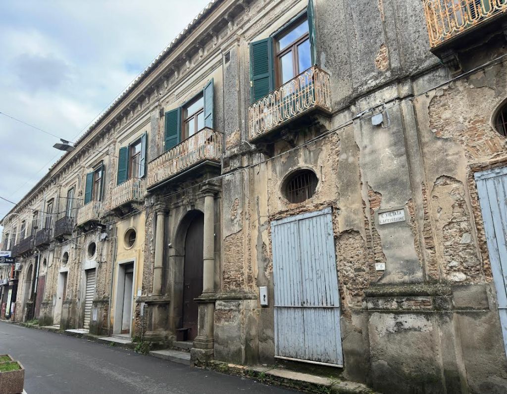 palazzo loschiavo ()
