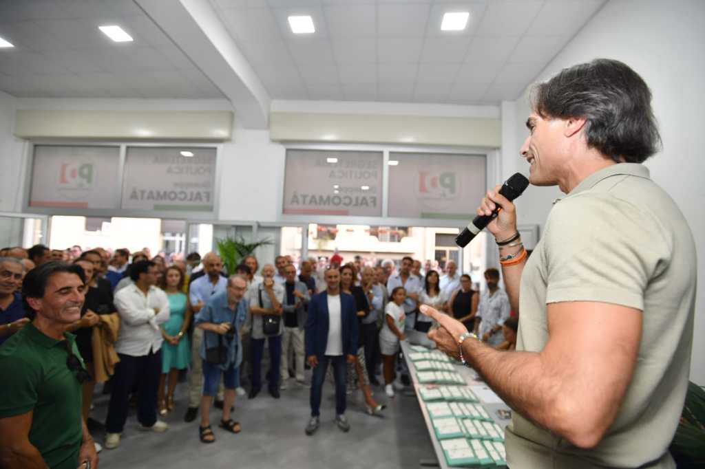 segreteria politica falcomata ()