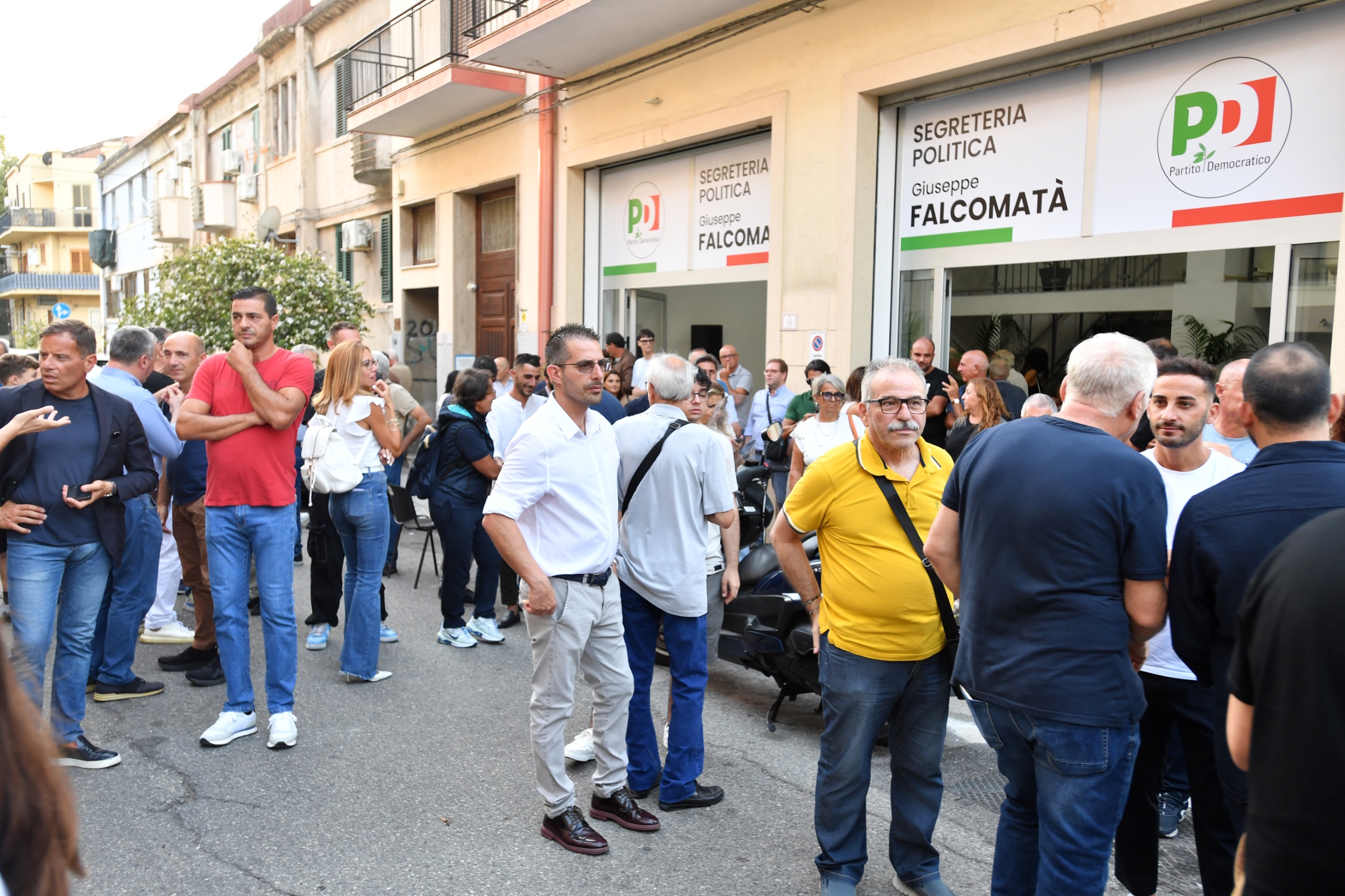 segreteria politica falcomata ()