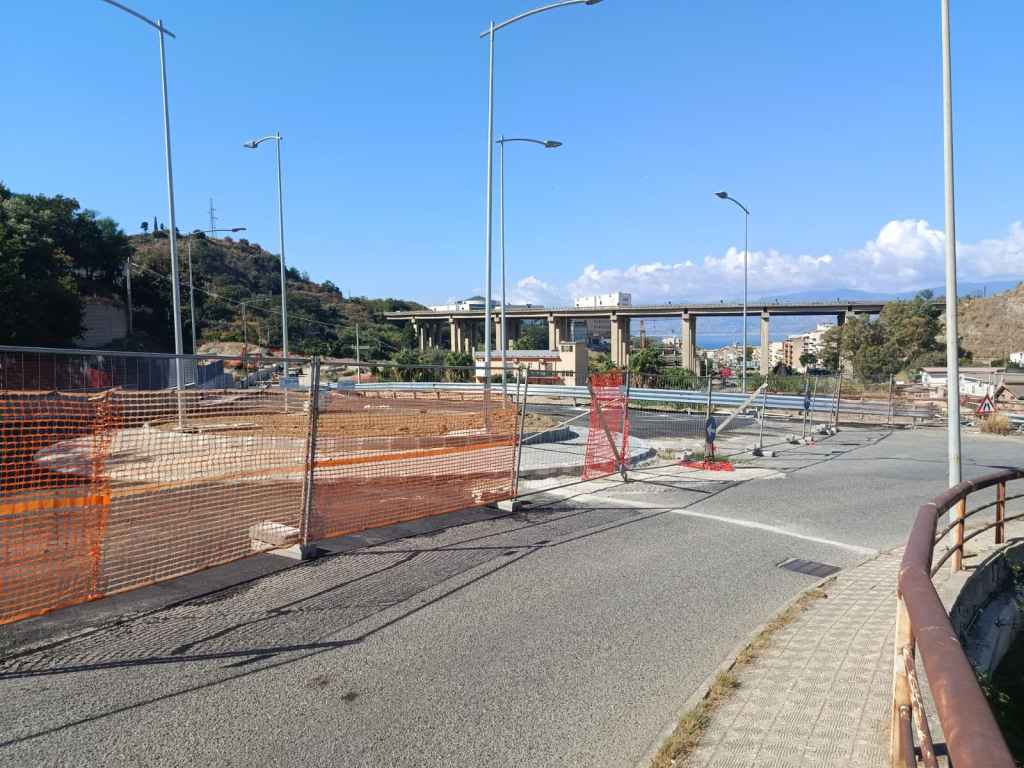 strada accesso agraria mediterranea