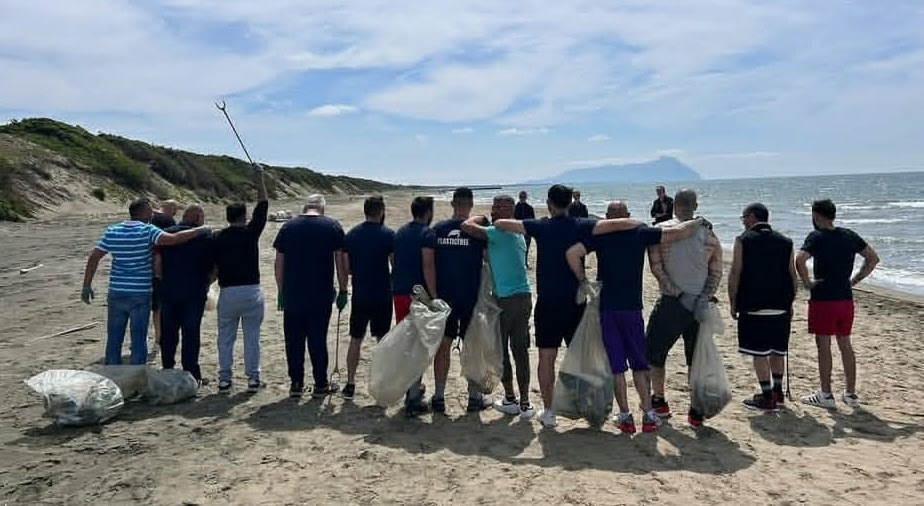 Plastic Free detenuti ()