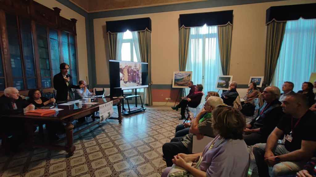 Presentazione Alioscia ()