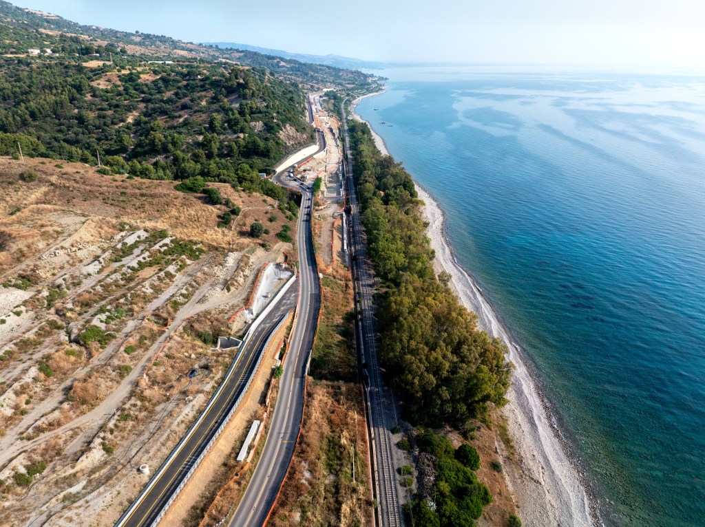 SS 106 Jonica, Webuild: ‘Superato il 76% dei lavori, pronto il varo del viadotto Annunziata’