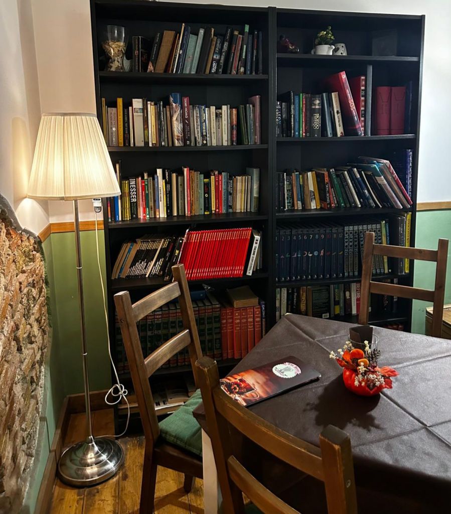 The Harp Tea Room ()