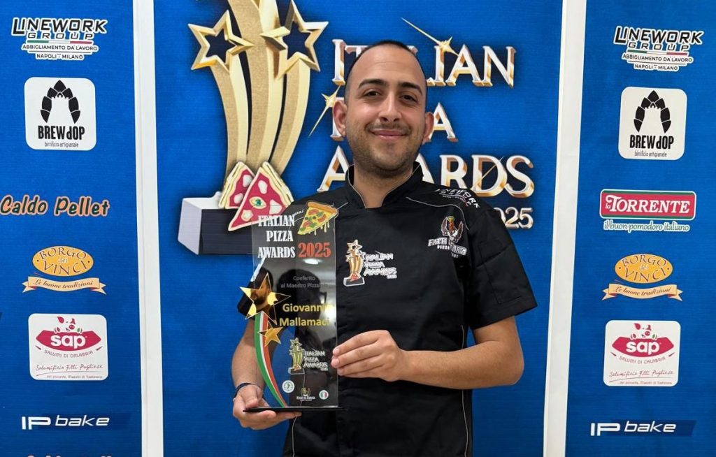 ‘Italian Pizza Awards 2025’, riconoscimento al pizzaiolo reggino Mallamaci – FOTO