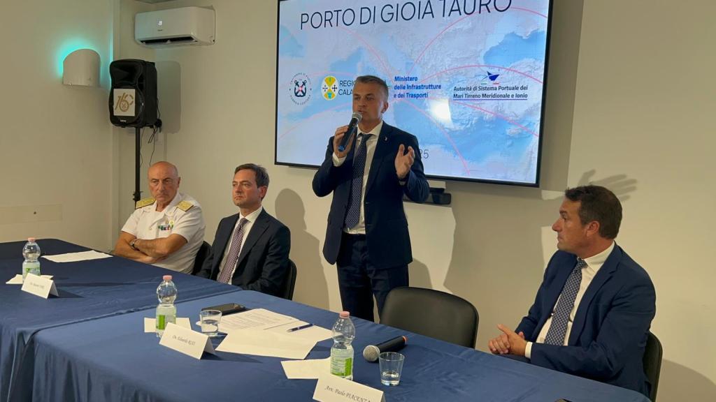 accordo porto gioia tauro rixi ()