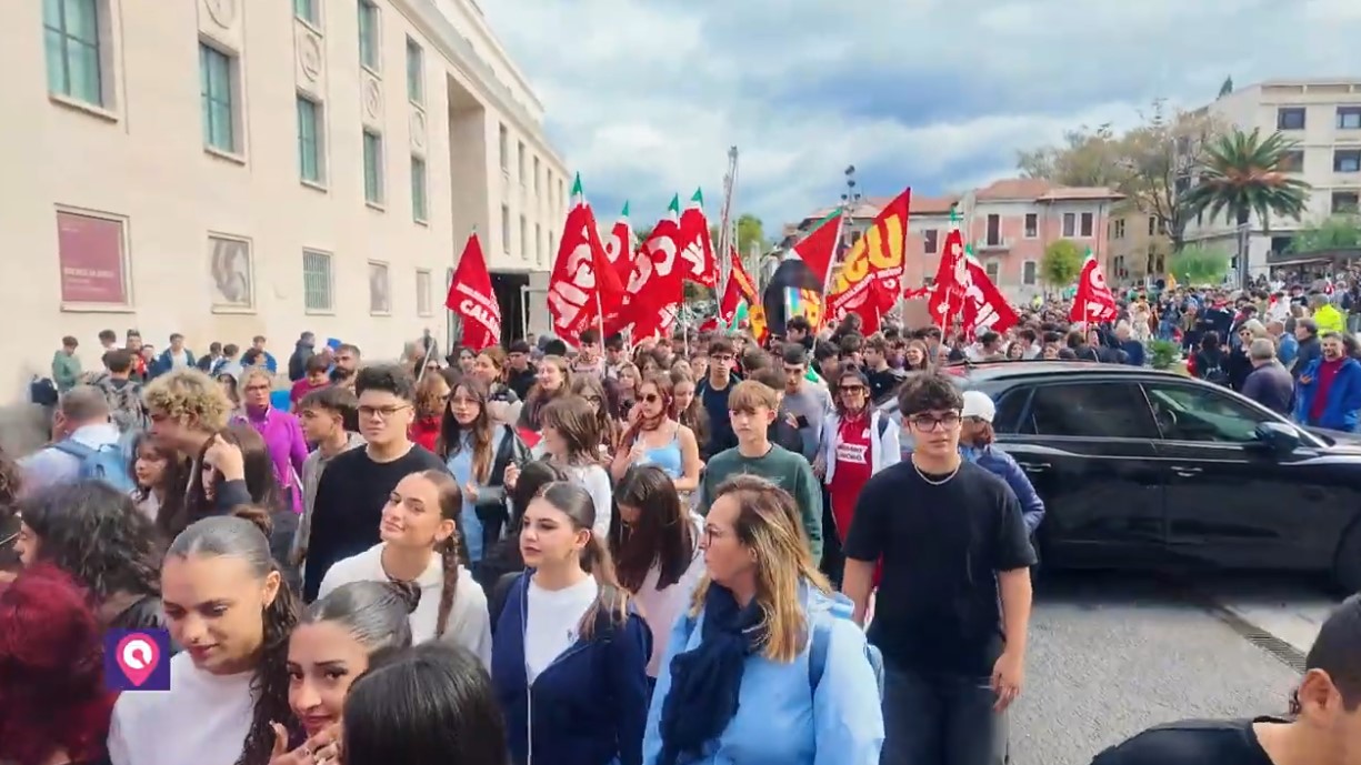 corteo flotilla studenti rc