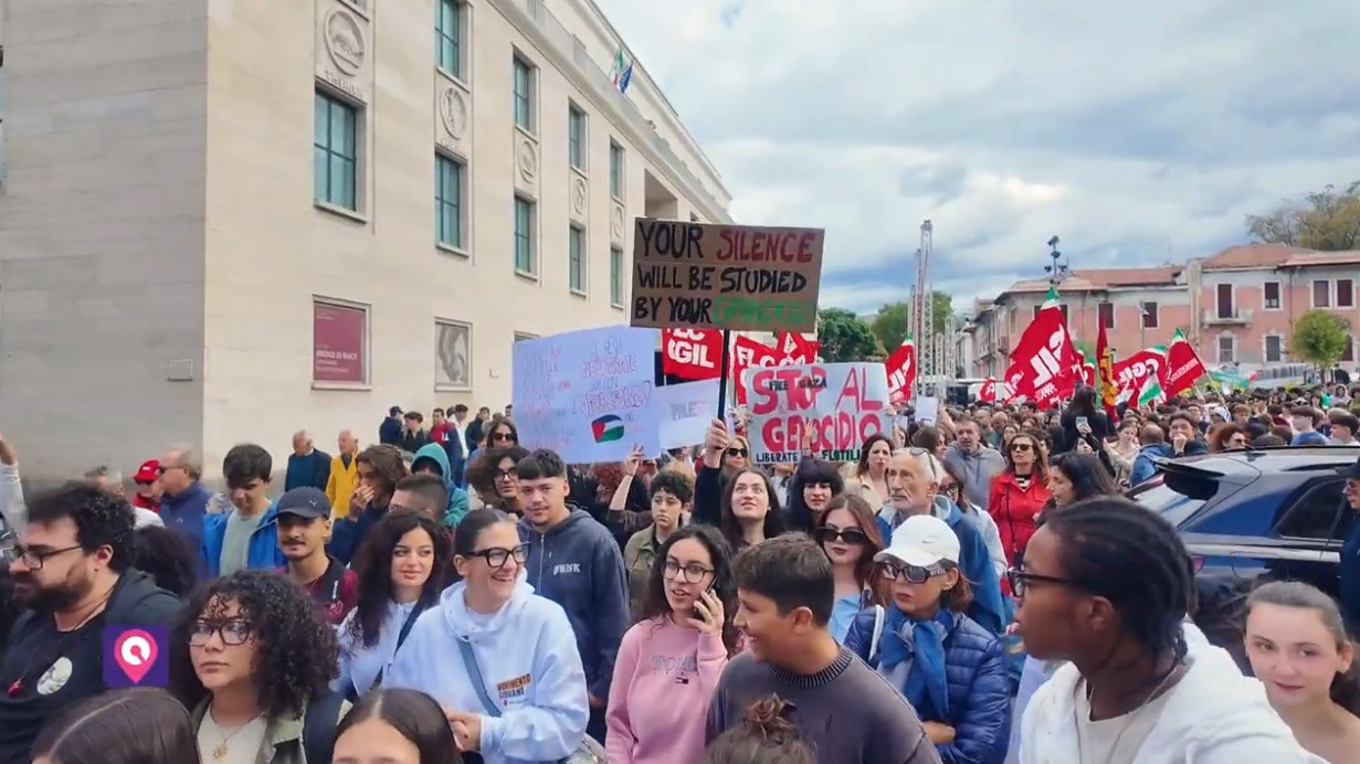 corteo flotilla studenti rc