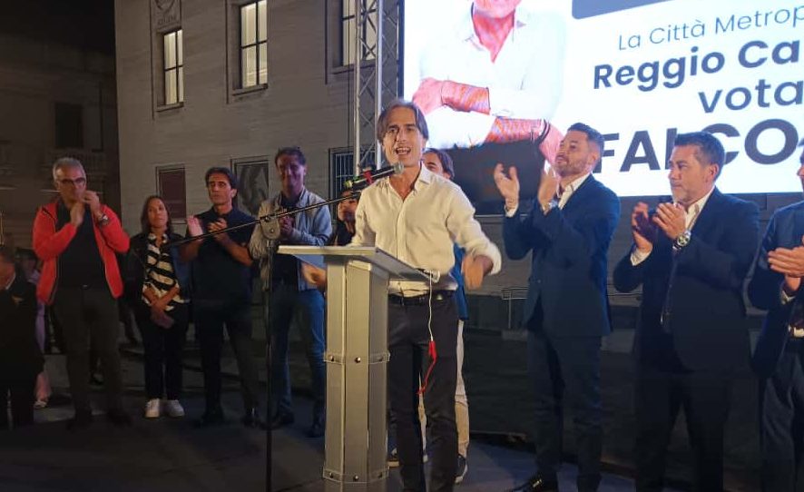 Regionali, comizio-show di Falcomatà: ‘Dalla Regione rubati 315 mln. Caro Occhiuto…noi siamo diversi’ – FOTO