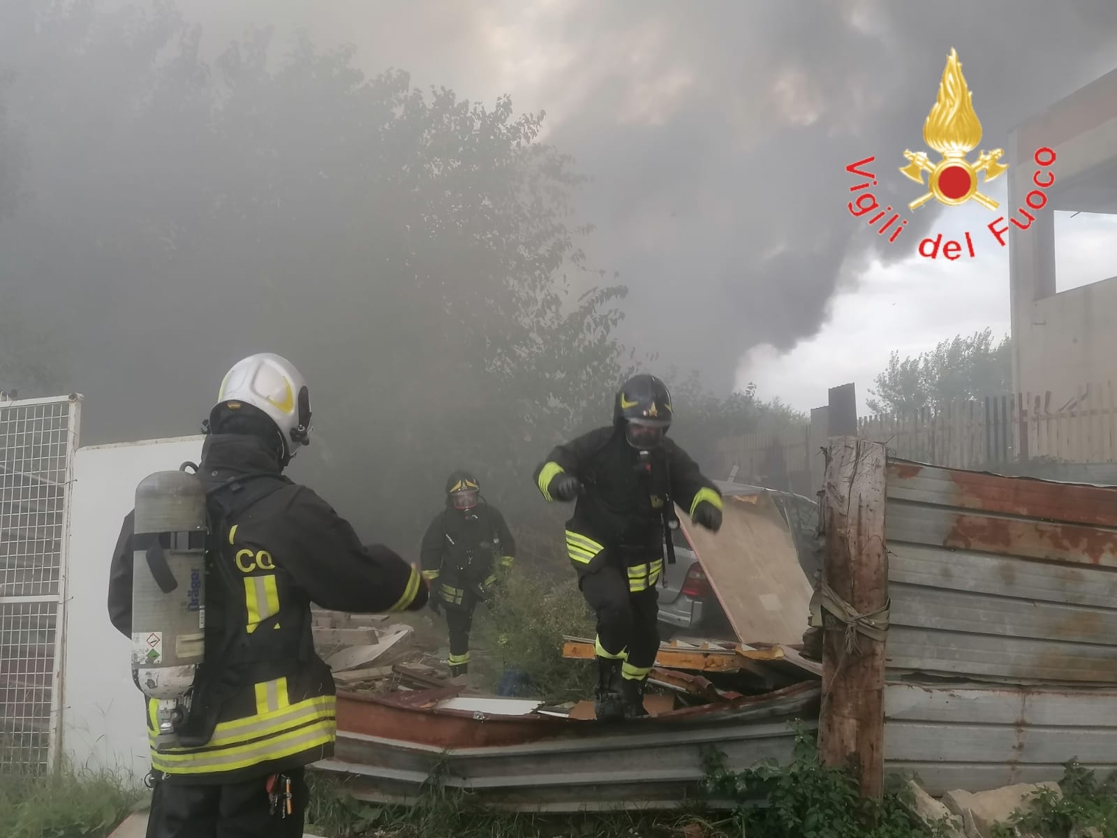 incendio campo rom cz