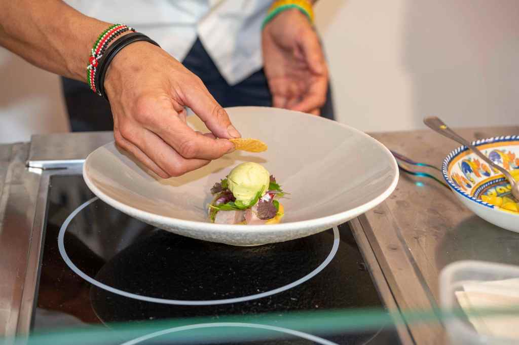 messina street food show cooking ()